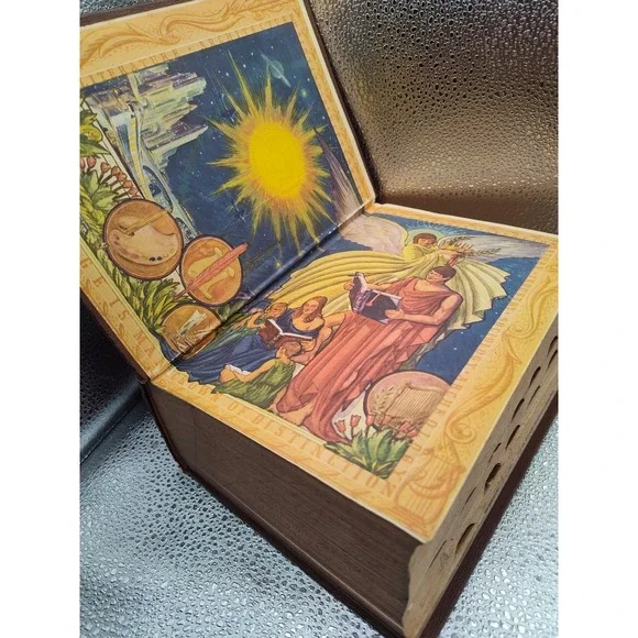 The Giant Book of Essential Knowledge The Practical‎ self educator
